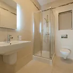 Seafront Luxury Incl Pool Apartamento