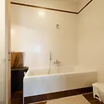 Seafront Luxury Incl Pool Apartamento