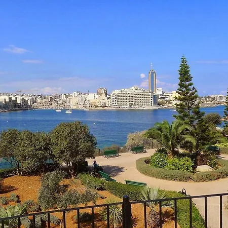 Seafront Luxury Incl Pool *