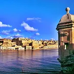 Seafront Luxury Incl Pool * Sliema