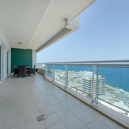 Seafront Luxury Incl Pool סליאמה