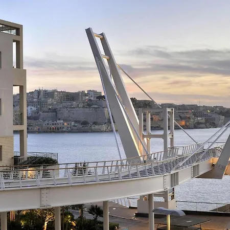 Seafront Luxury Incl Pool Apartament Sliema