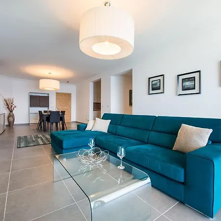 Seafront Luxury Incl Pool Apartament