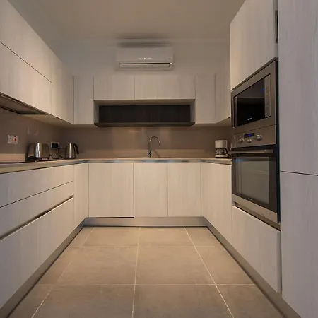 Seafront Luxury Incl Pool Sliema