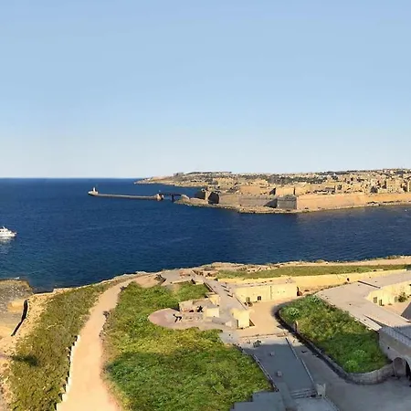 Seafront Luxury Incl Pool Sliema