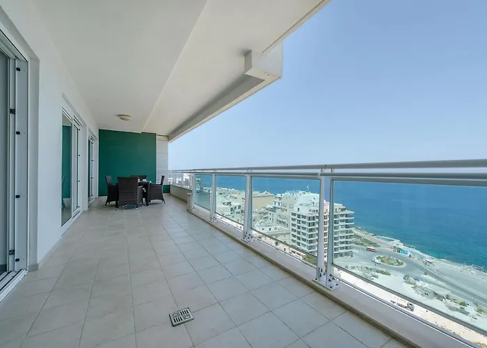 Seafront Luxury Incl Pool 斯利马