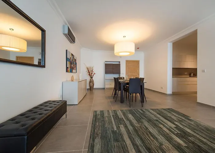 Seafront Luxury Incl Pool Appartamento *