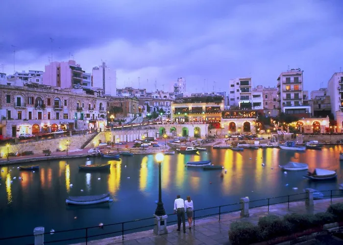 Seafront Luxury Incl Pool Sliema