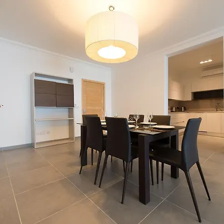 Seafront Luxury Incl Pool